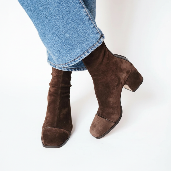 Lily™ | Stilvolle Wildleder-Ankle Boots mit Quadratzehen