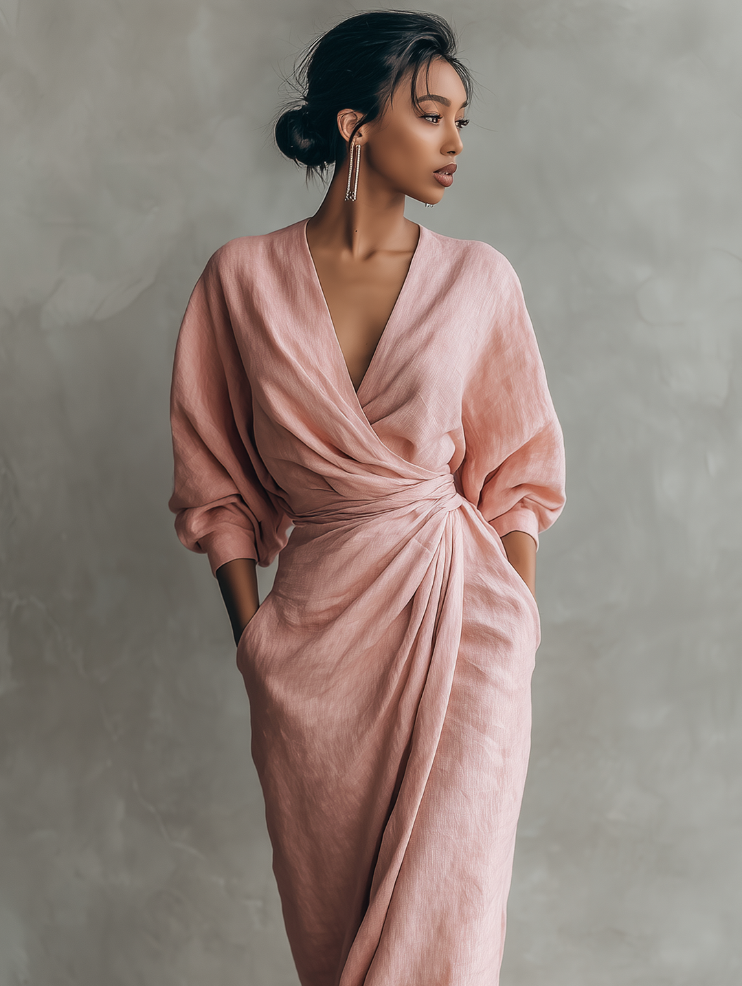 Rosa minimalistisches Maxikleid für Damen mit V-Ausschnitt