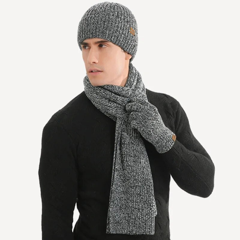 Cooles Winter-Set mit Mütze, Schal und Handschuhen