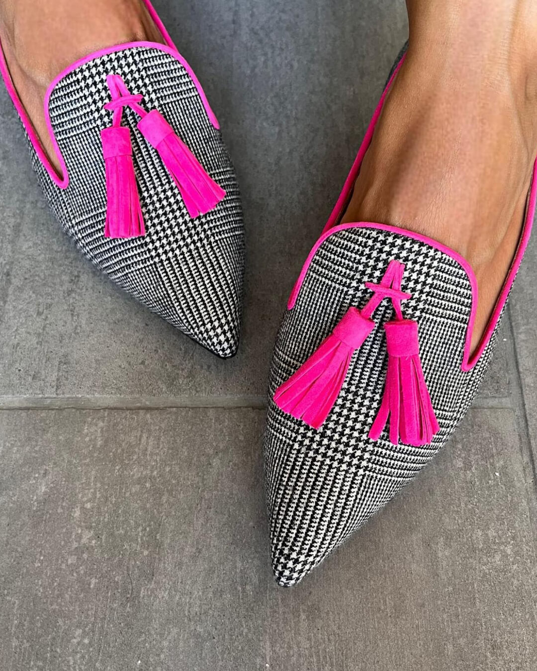 SPITZ LOAFER MIT FLUO FRANSEN