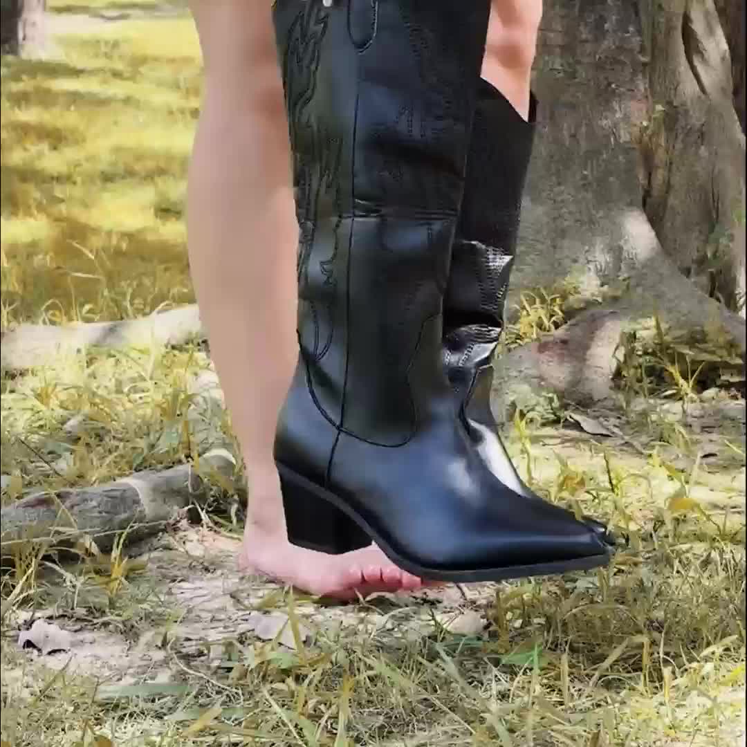 Belphoebe | Damen Westernstiefel für breite Waden mit Stickdetails