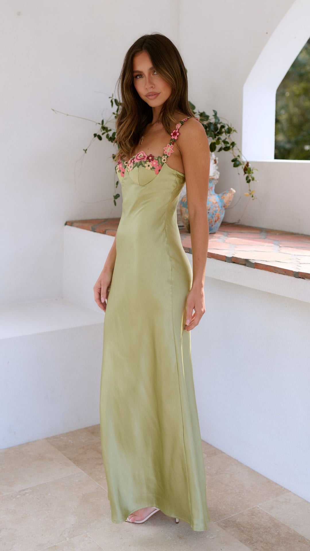 Luz - Besticktes Satin-Kleid in einfarbig