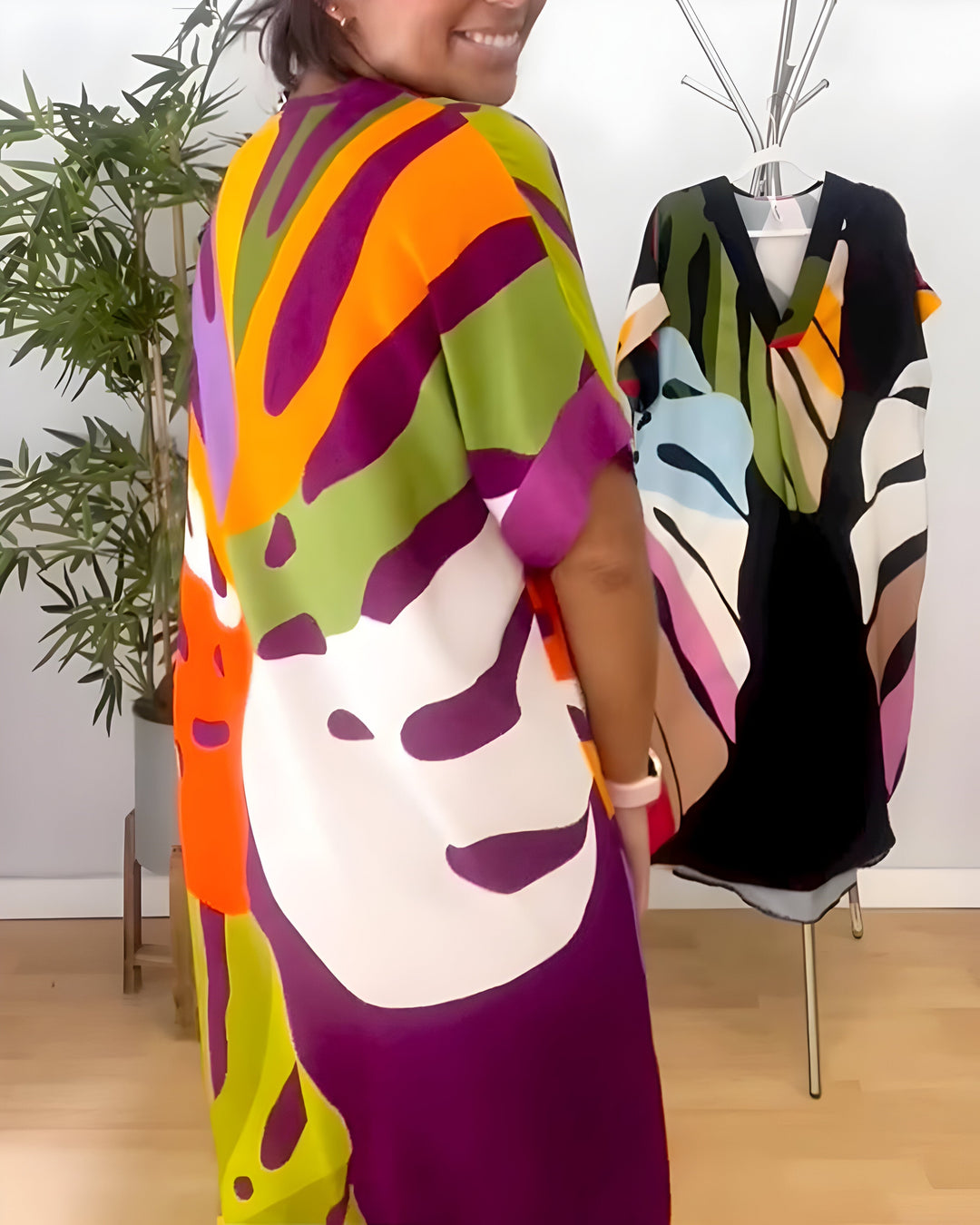 Rianna - Kleid mit abstraktem Druck
