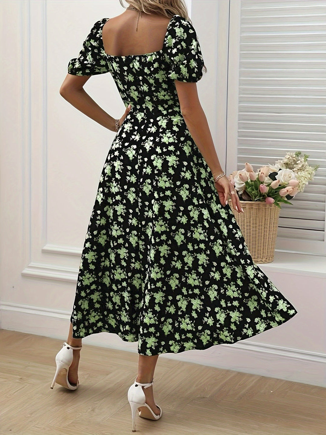 Mirella™ | Feminin floral Kleid