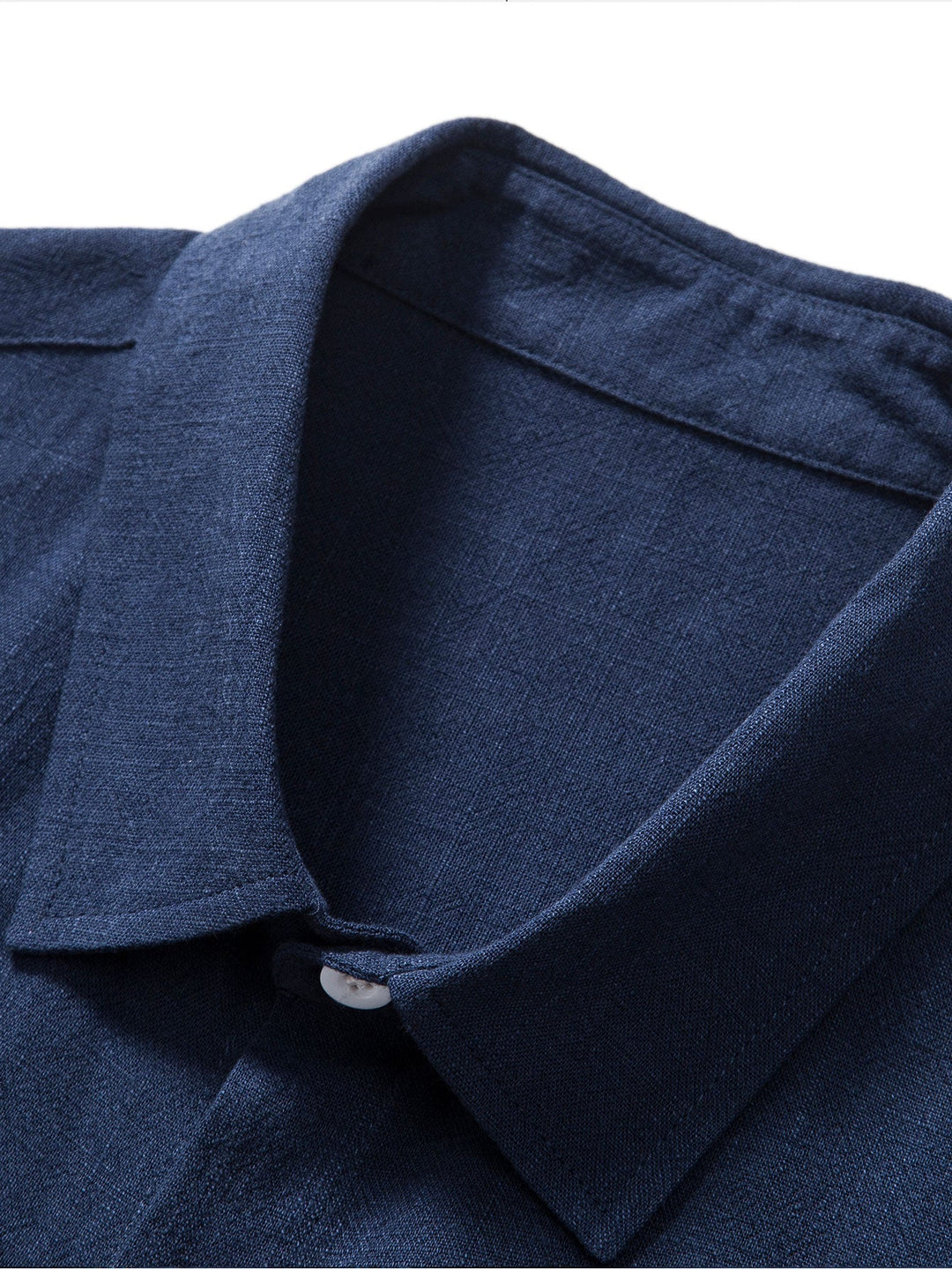 Button-Up Hemd und gerade geschnittene Hose aus Leinen-Rayon-Mischung