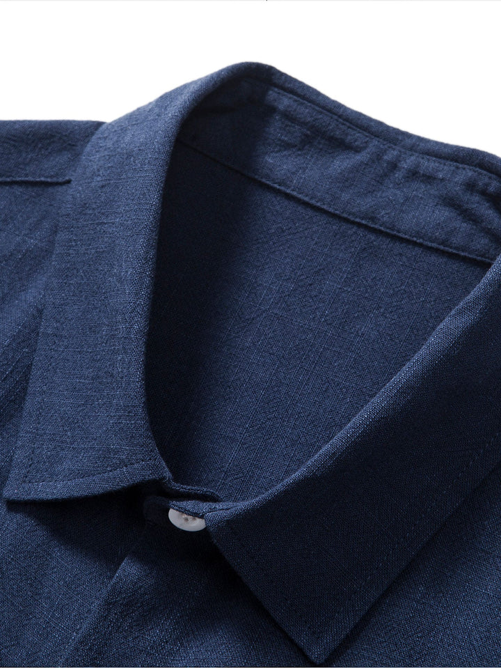 Button-Up Hemd und gerade geschnittene Hose aus Leinen-Rayon-Mischung