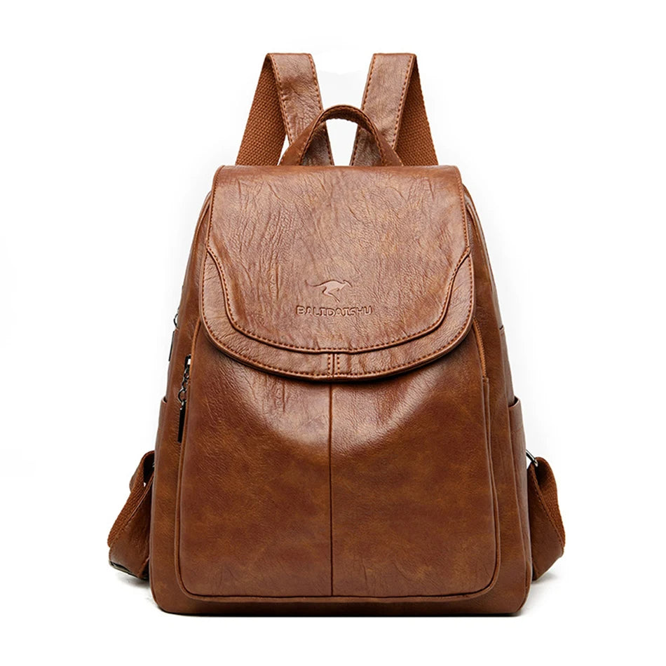 Kristlaug | Eleganter und leichter Rucksack in zartem Weißton