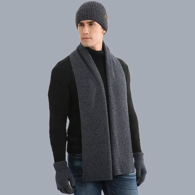 Cooles Winter-Set mit Mütze, Schal und Handschuhen