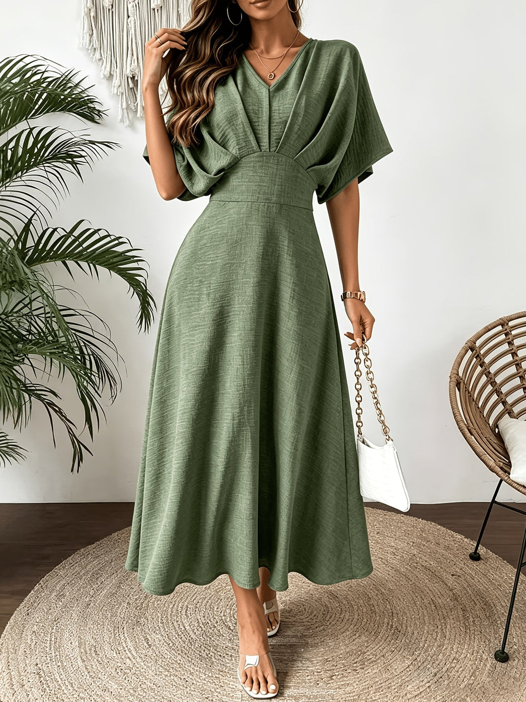 Vestido midi de mujer con escote en V