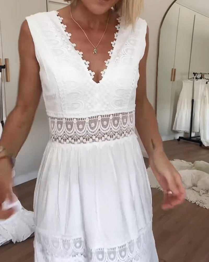 Alexa™ - Spitzen V-Ausschnitt Cami Kleid