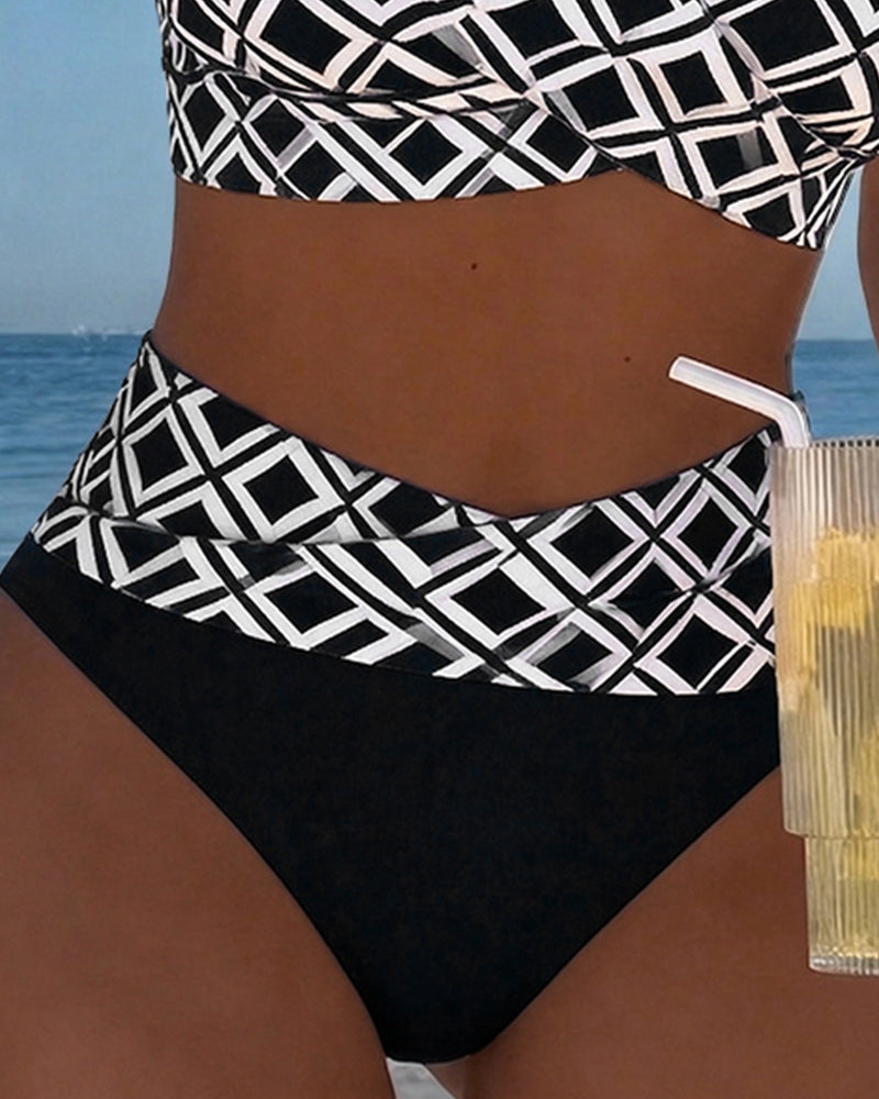 Martina | Bikini kariert mit drahtfreiem BH und hochgeschnittener Unterhose