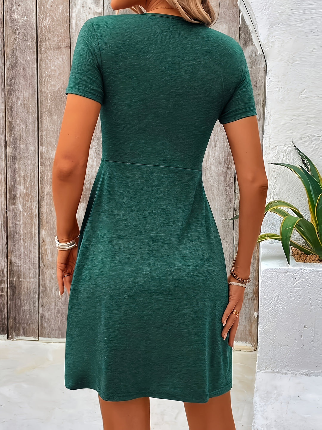 Feliz™ - Schickes Kleid mit gedrehtem V-Ausschnitt