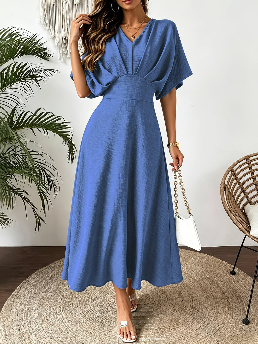 Vestido midi de mujer con escote en V