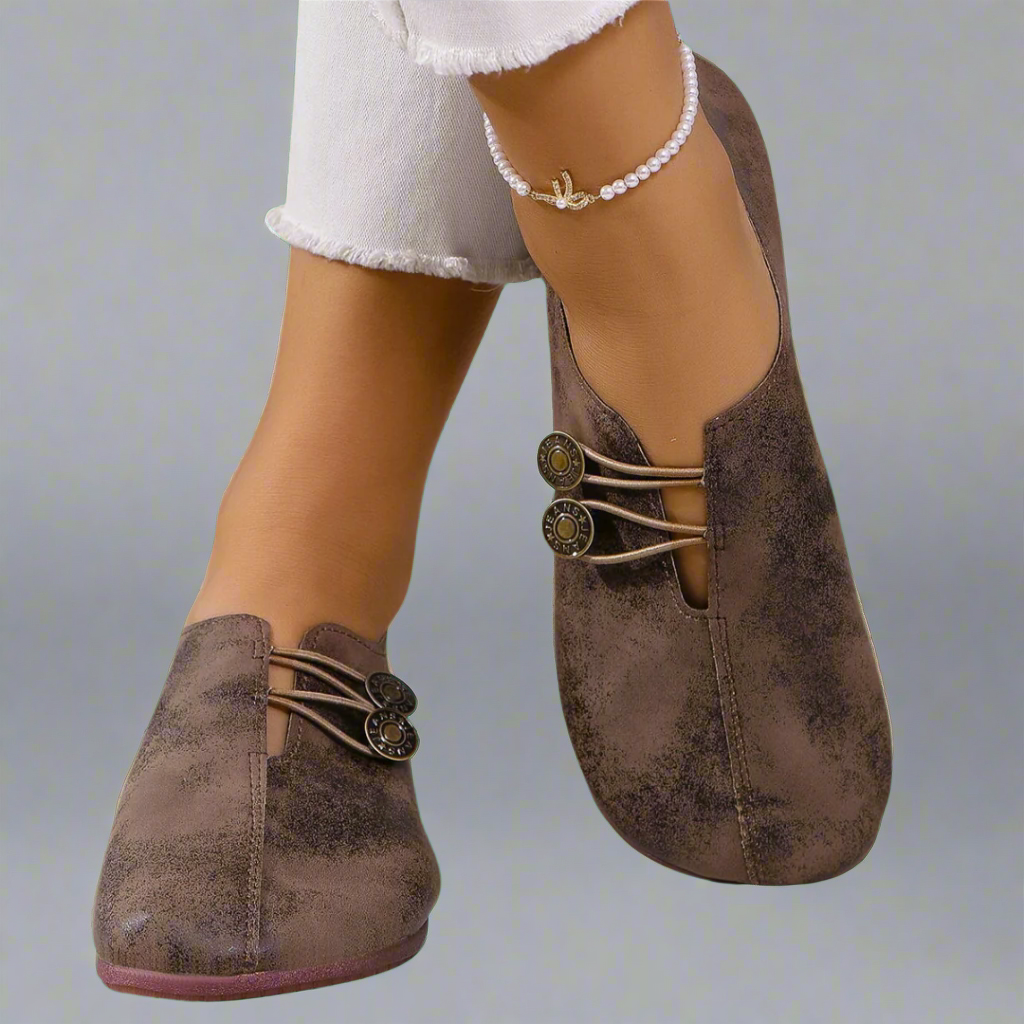 Kreszentia | Gemütliche Slip-On Schuhe mit Knopf