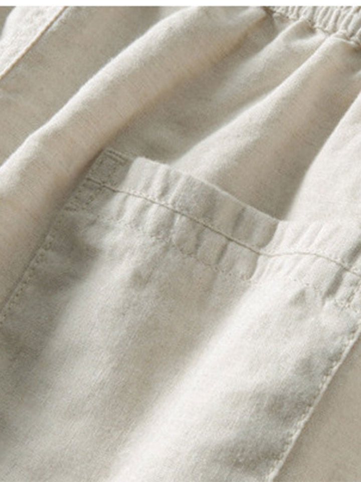 Button-Up Hemd und gerade geschnittene Hose aus Leinen-Rayon-Mischung