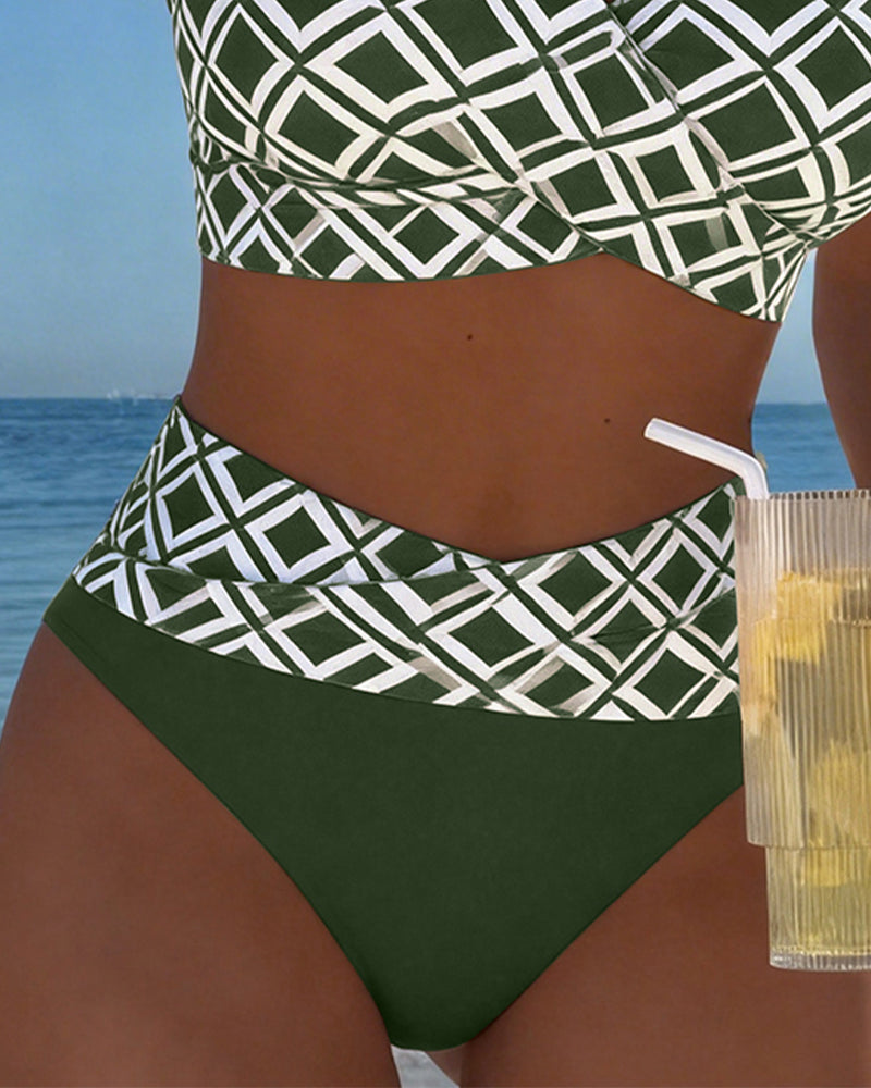 Martina | Bikini kariert mit drahtfreiem BH und hochgeschnittener Unterhose