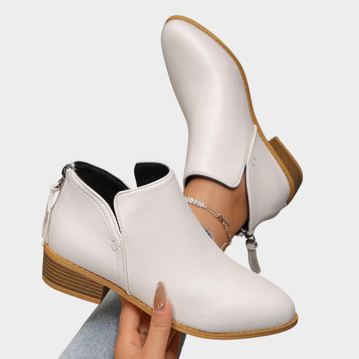 Oakley | Niedrige Absatz-Stiefeletten