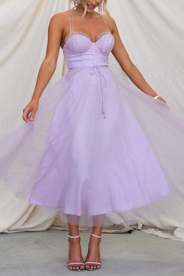 Zeitgenössisches Prinzessinnen-Maxi-Kleid mit Trägern für Partys