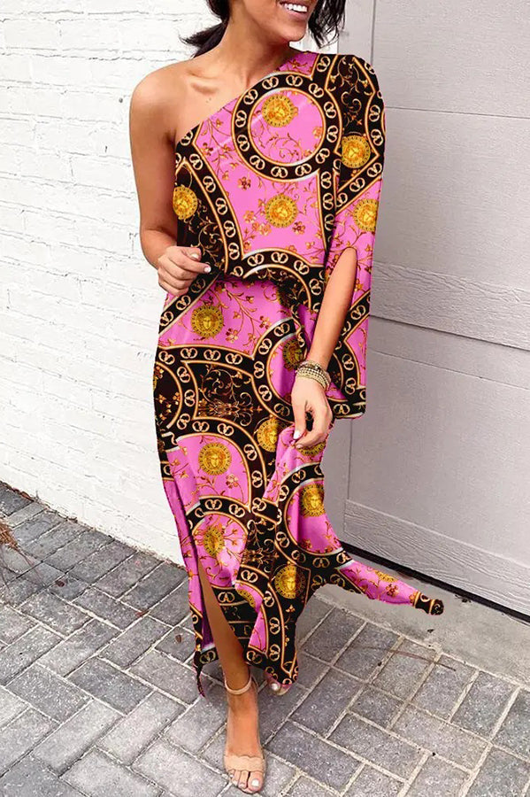 Rosie Maxikleid mit einem Schulterdesign und bedrucktem Saum