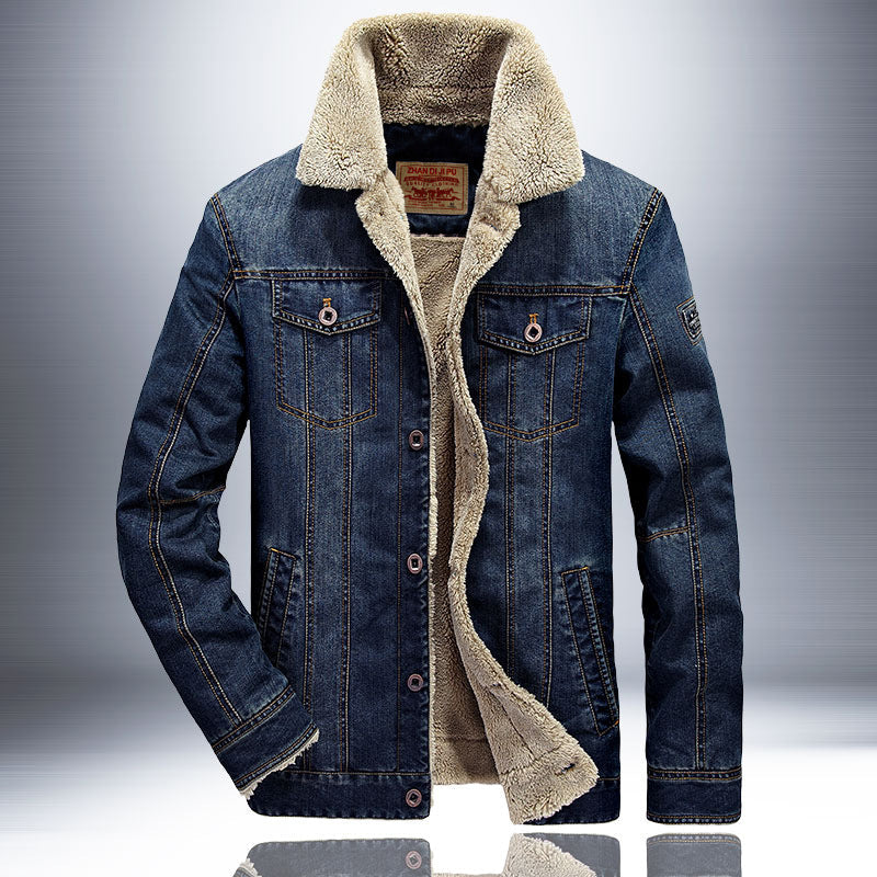 Herrenjacke mit Knöpfen und Seitentaschen