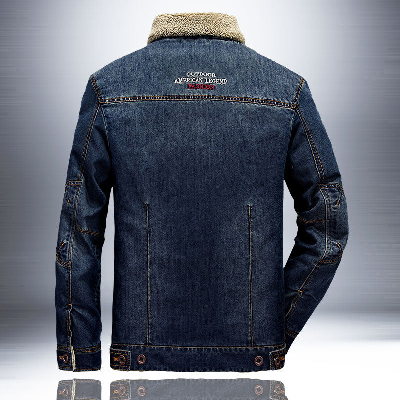 Herrenjacke mit Knöpfen und Seitentaschen