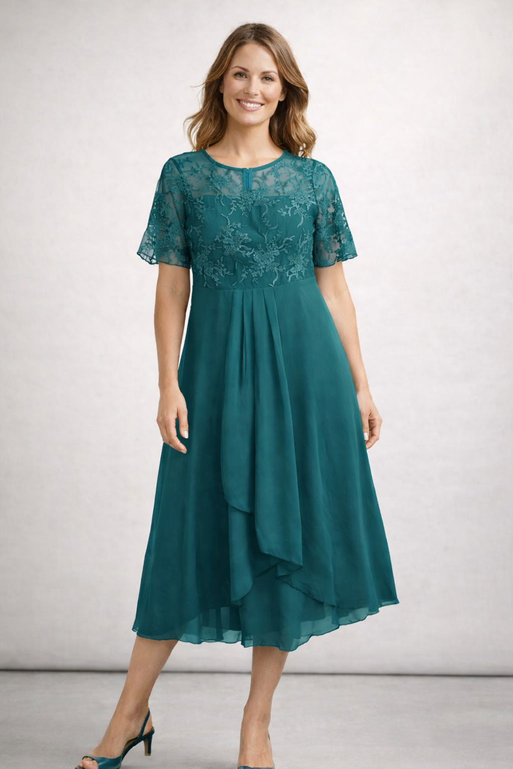 Damen Midi Kleid mit floralem Spitzenoberteil und kurzen Ärmeln