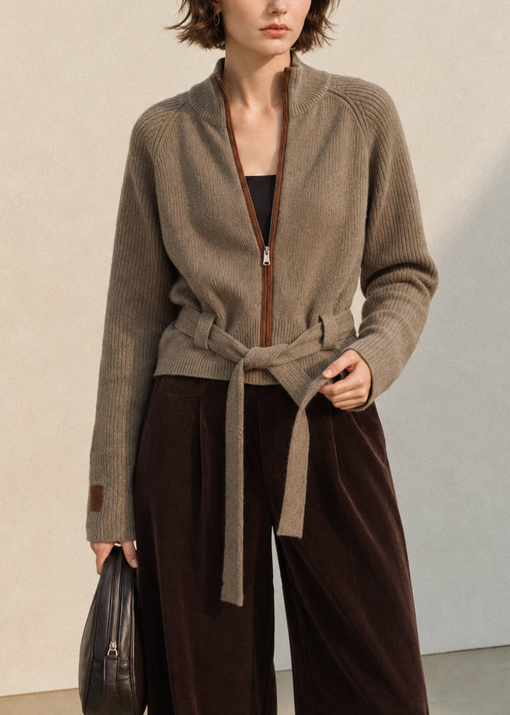 Damen-Strickjacke mit Stehkragen, Reißverschluss und Schnürung