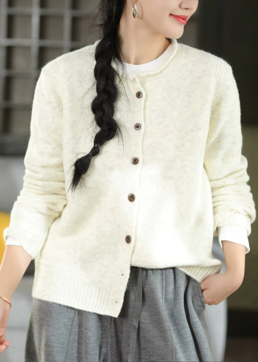 Damen Strickjacke mit Rundhalsausschnitt und lockerer Passform