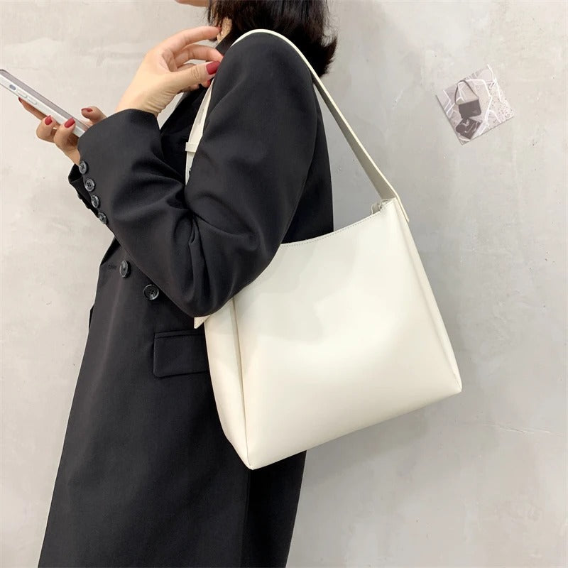 Yara - Geräumige Tasche