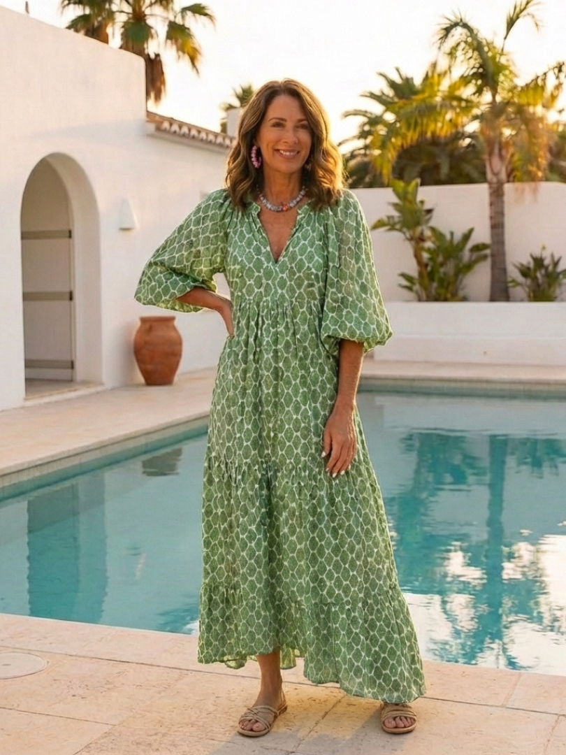 Apolline | Midi-Kleid mit dreiviertel Ärmeln und V-Ausschnitt im Muster