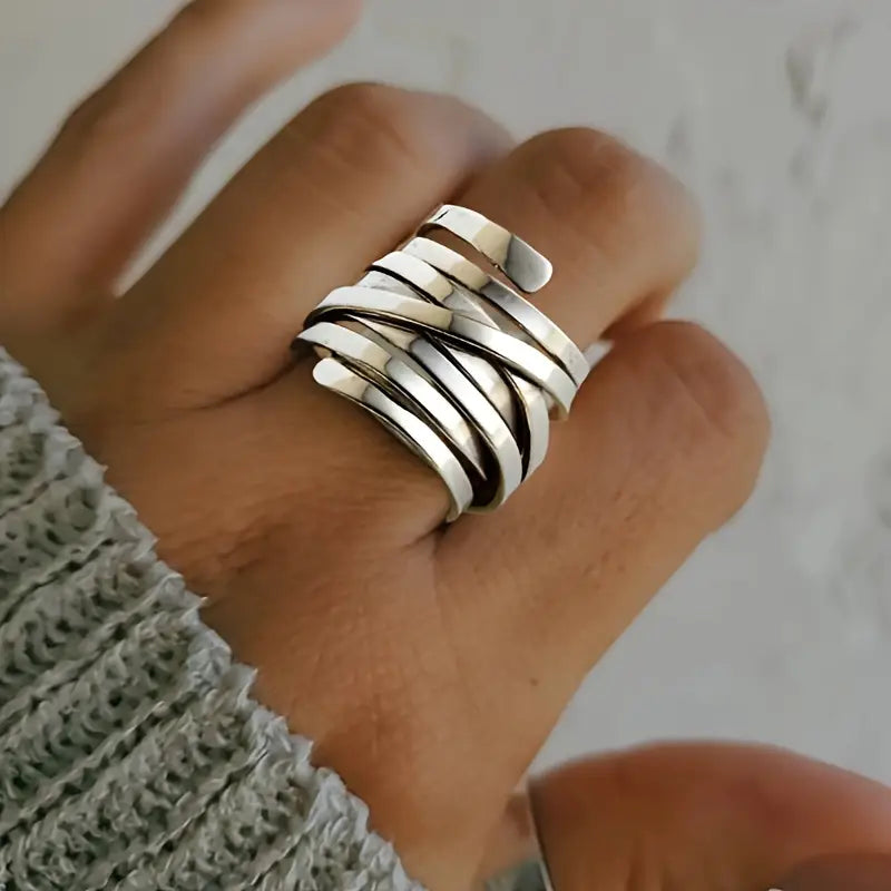 Lourdes - Vintage Silberring mit Dicke