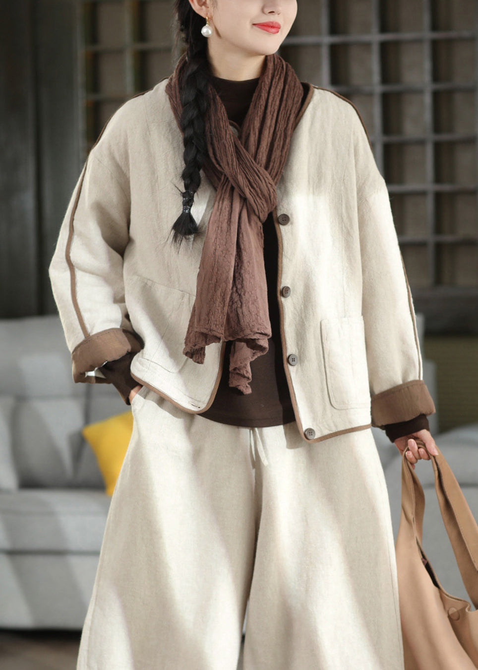 Damen Jacke mit Rundhalsausschnitt, Knöpfen und Taschen