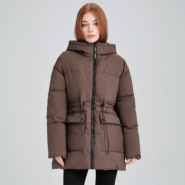 Damen mittellanger Thermoparka mit taillierendem Tunnelzug und Kapuze