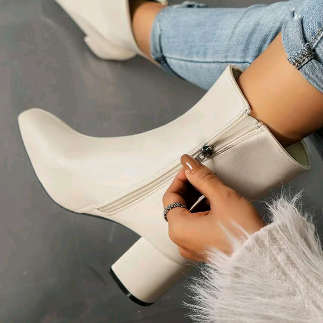 Botins de senhora com salto quadrado e fecho éclair