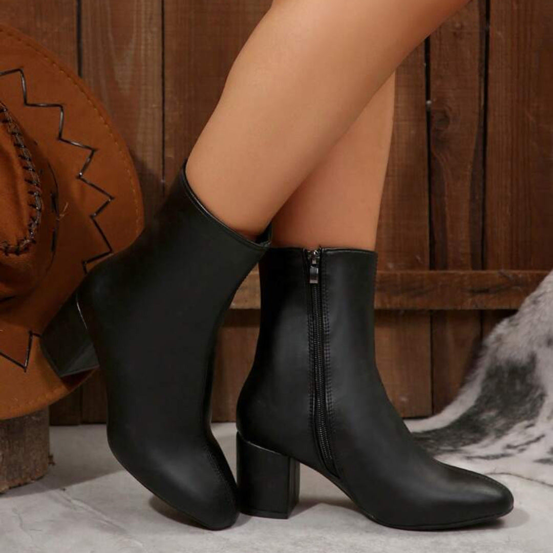 Botins de senhora com salto bloco e design versátil