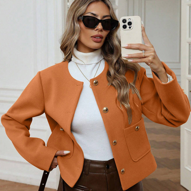 Damen Jacke mit Goldknöpfen und seitlichen Taschen