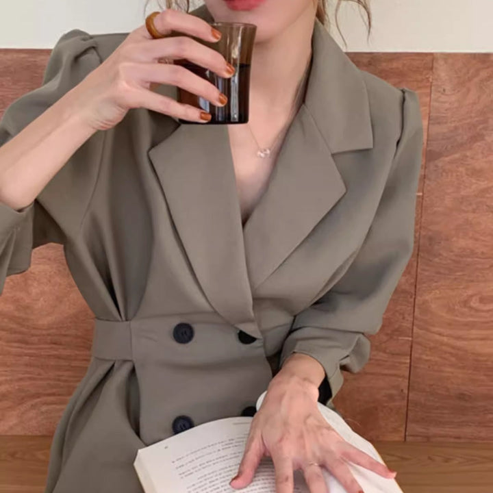 Abito blazer da donna doppiopetto con maniche a sbuffo e revers lunghi