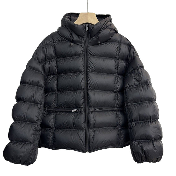 Damen kurz geschnittene Thermo-Steppjacke mit Kapuze und Reißverschlusstaschen