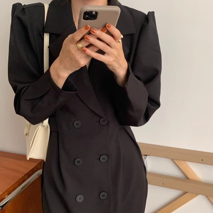 Abito blazer da donna doppiopetto con maniche a sbuffo e revers lunghi