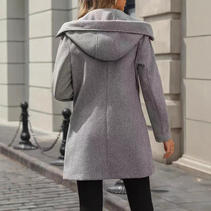 Damen Jacke mit großen Knöpfen, Reverskragen und Taschen