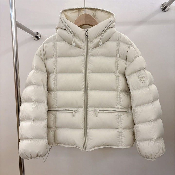 Damen kurz geschnittene Thermo-Steppjacke mit Kapuze und Reißverschlusstaschen