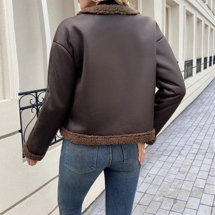 Damen Kurzjacke mit Kragen und aufgesetzten Taschen