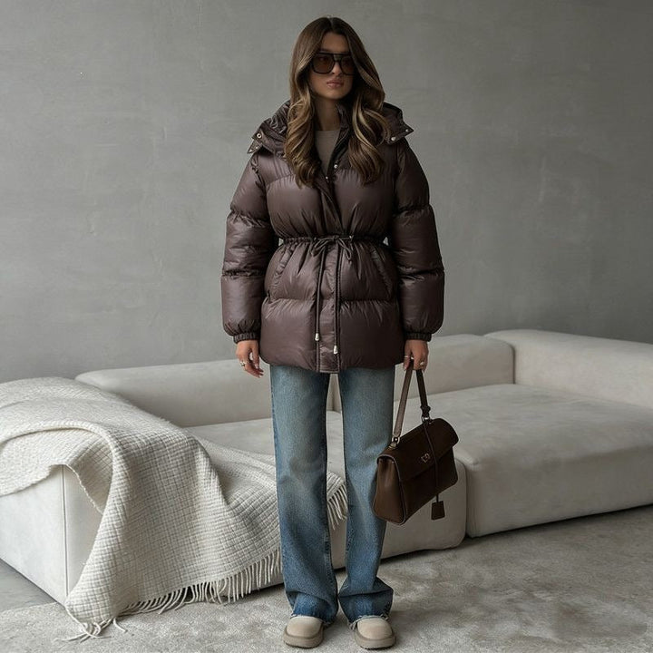 Damen Kapuzenjacke mit anpassbarem Taillenzug und glänzendem Finish
