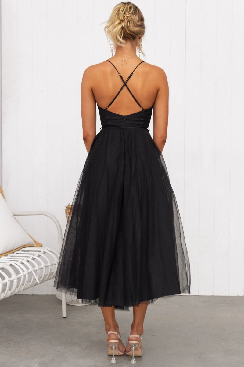 Zeitgenössisches Prinzessinnen-Maxi-Kleid mit Trägern für Partys