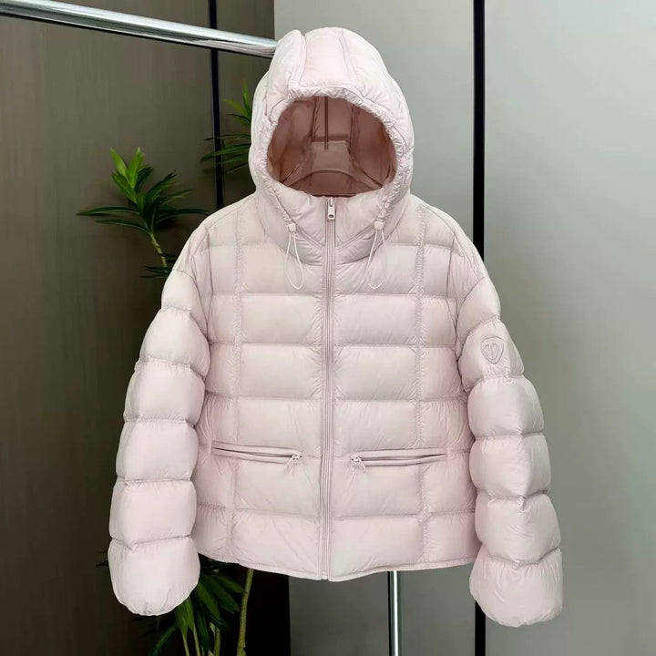 Damen kurz geschnittene Thermo-Steppjacke mit Kapuze und Reißverschlusstaschen