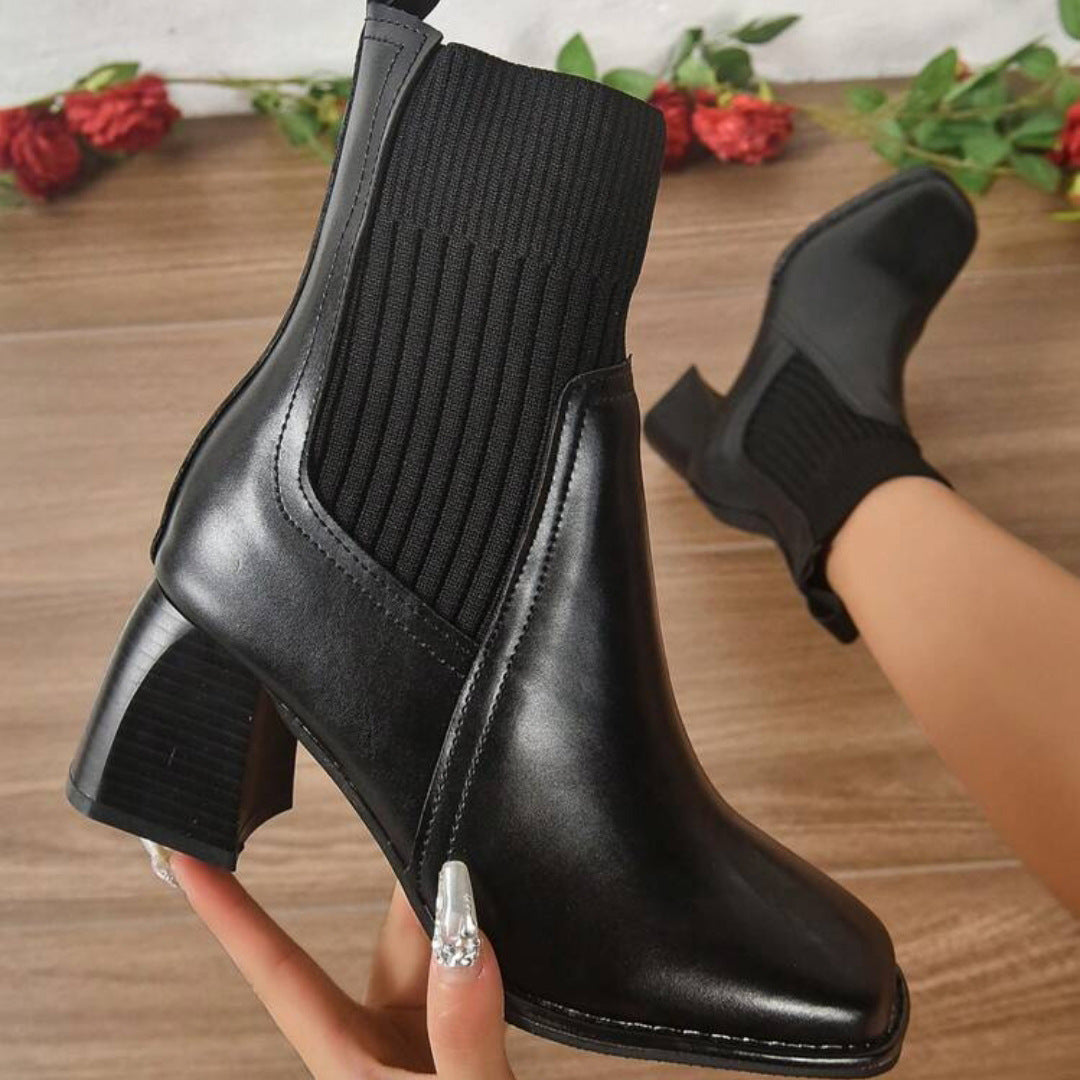 Damen Schlupf-Stiefeletten mit Blockabsatz und Strickschaft