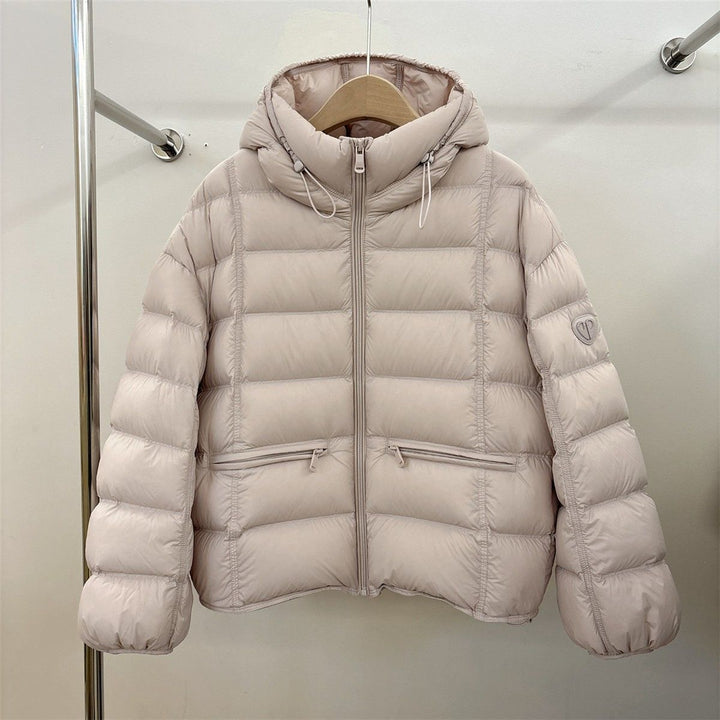 Damen kurz geschnittene Thermo-Steppjacke mit Kapuze und Reißverschlusstaschen