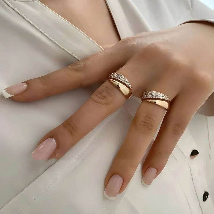 Eleganter Nova Goldring