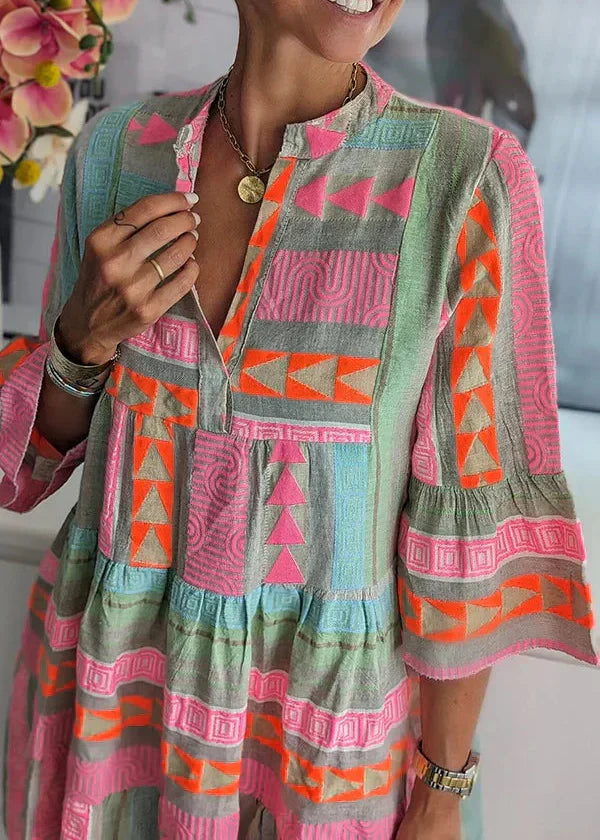 Ava - Stilvolles V-Ausschnitt Hanfkleid für den Sommer