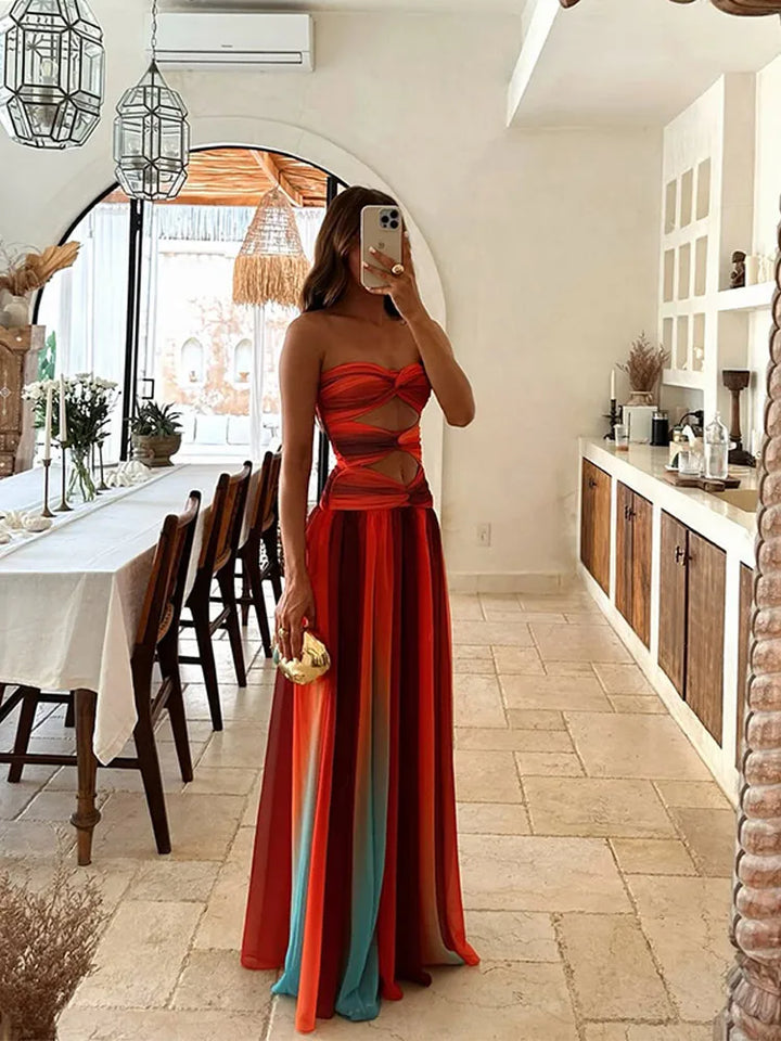 Solaria Flowy Open-Back Maxi Kleid
